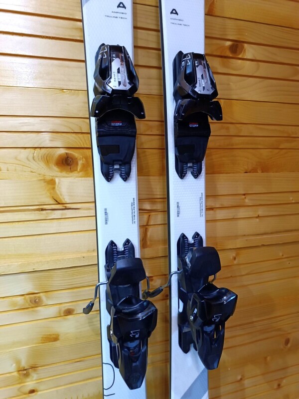 LYŽE ELAN AMPHIBIO X CARBON 160CM